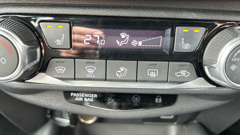 Nissan Juke 1.0 DiG-T 114 N-Connecta 5dr Petrol Hatchback